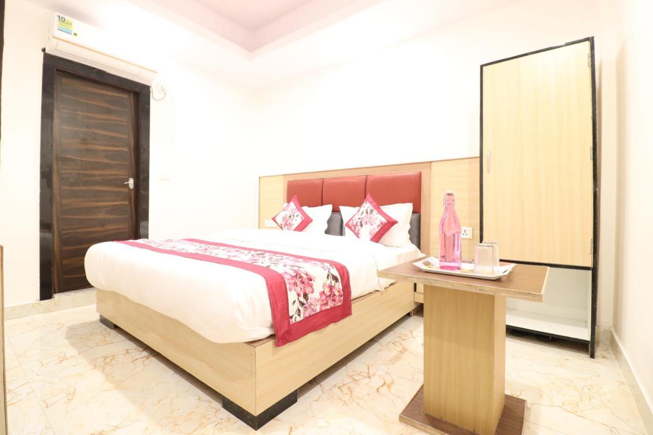 Hotel Hari International - Noida Sector 11 Extérieur photo