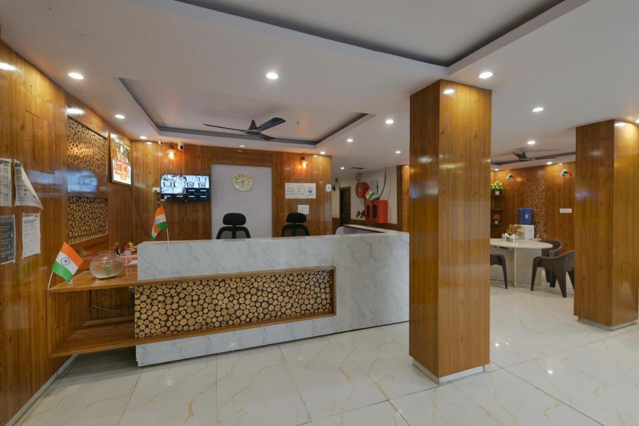 Hotel Hari International - Noida Sector 11 Extérieur photo