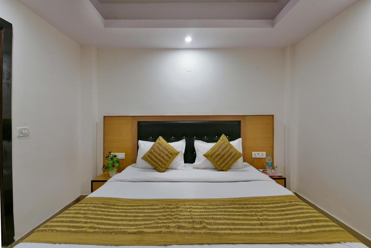 Hotel Hari International - Noida Sector 11 Extérieur photo