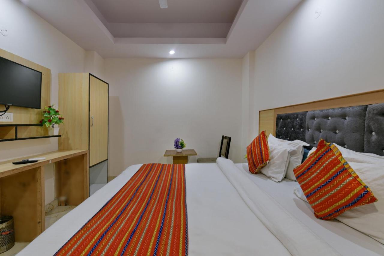 Hotel Hari International - Noida Sector 11 Extérieur photo